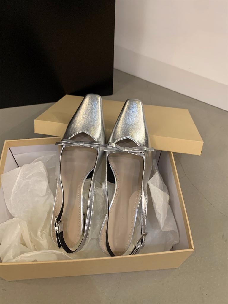 Черные босоножки с сумкой на среднем и высоком каблуке, женская обувь 2025, новинка лета, нишевые, с французским темпераментом, светские, пустые туфли-лодочки