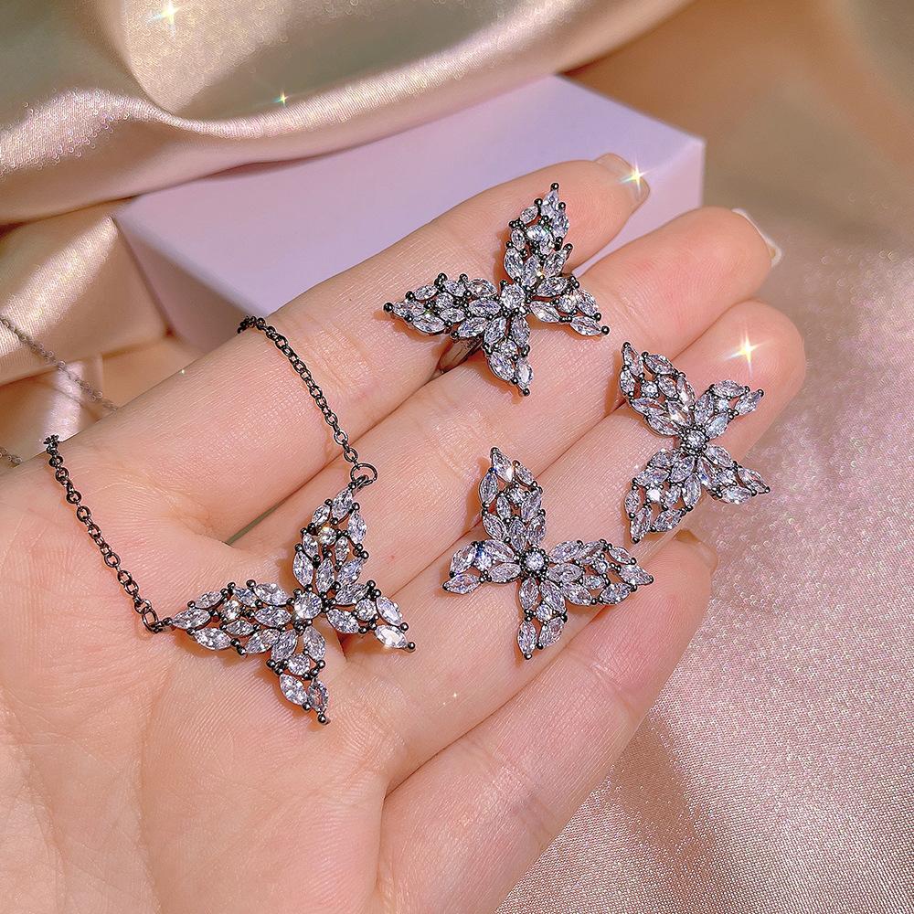 925 Silver Sweet Bow Bone Chain Necklace Female Net Red Black Gold Two-color Butterfly Simple Stud Earrings Ring Jewelry Set