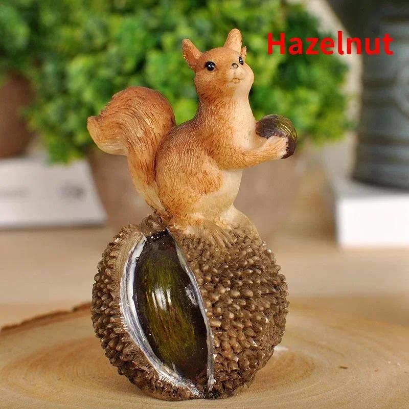 Mini Cute Resin Squirrel Creative Home Gardening Squirrel Acorn Pine Cone Ornament Animal Crafts Car Gifts Miniatures Figurines