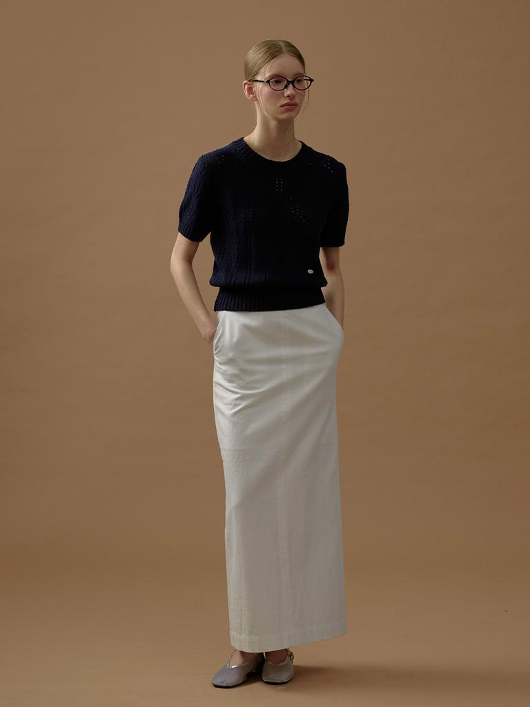 MOAT Curly Round Crop Knit (Dark Navy)