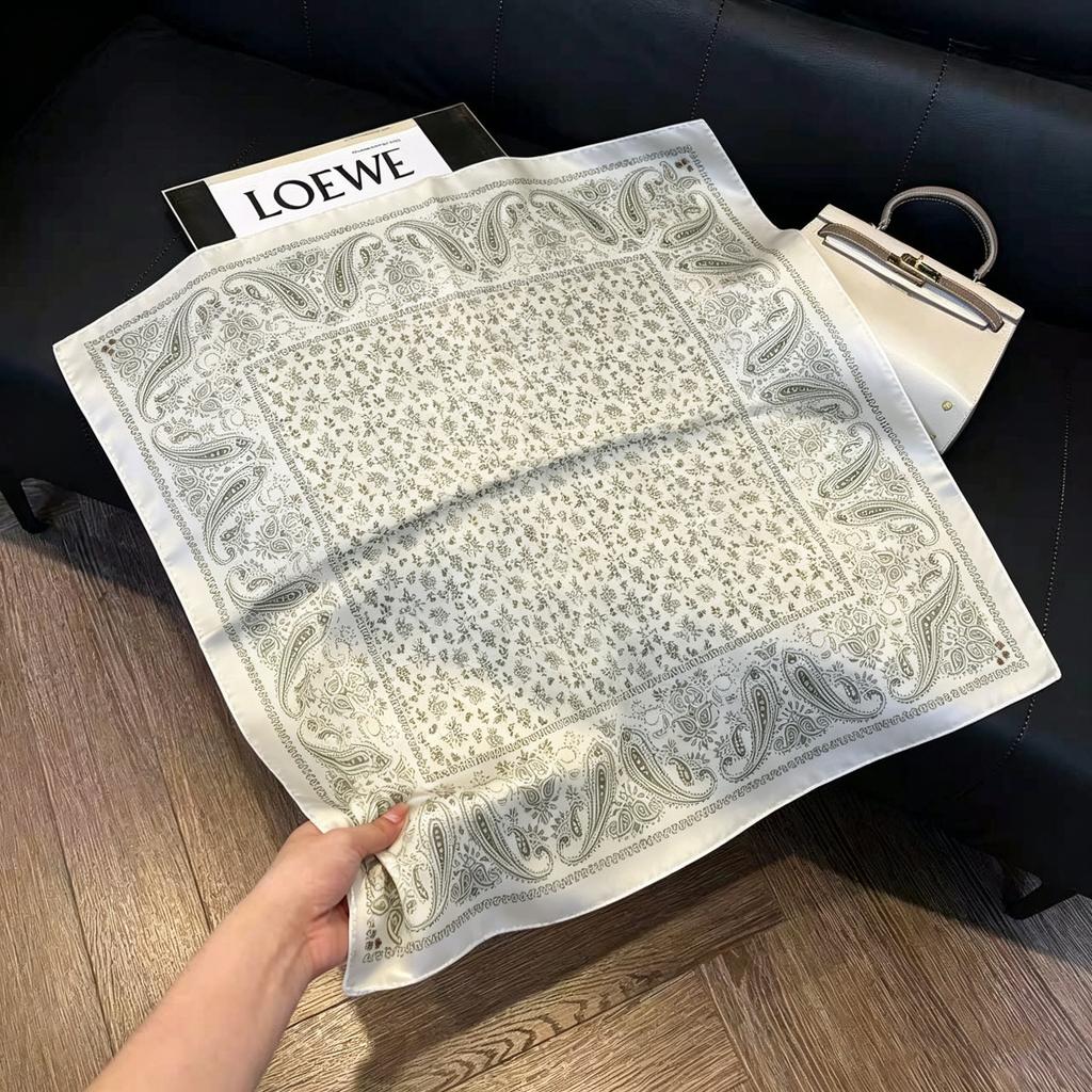 ins trendy small square scarf women's small scarf neck protection scarf decoration spring and autumn versatile thin silk scarf summer 71x71