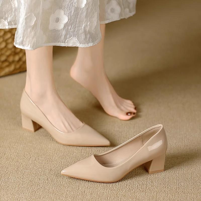 Elegant Pu Pointed Toe Loafers For Women With Chunky Heel For Daily Wear