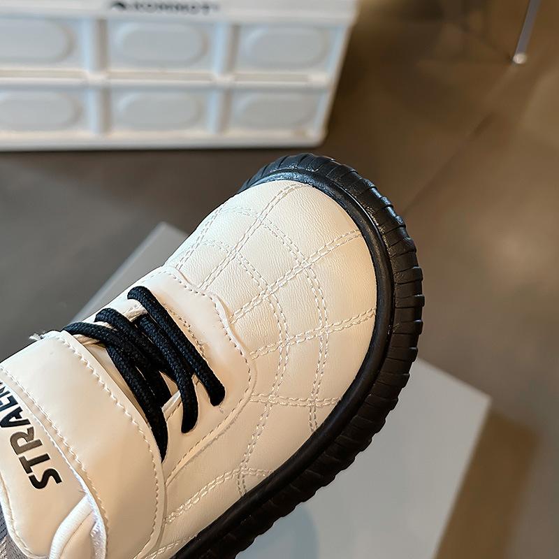 Детская кожаная обувь, весна-осень 2023, нескользящая повседневная обувь на мягкой подошве для мальчиков, туфли для девочек