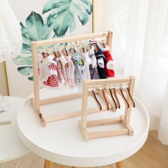 Вешалка для кукольной одежды с мини-вешалкой Деревянный органайзер для демонстрации одежды куклы-девочки