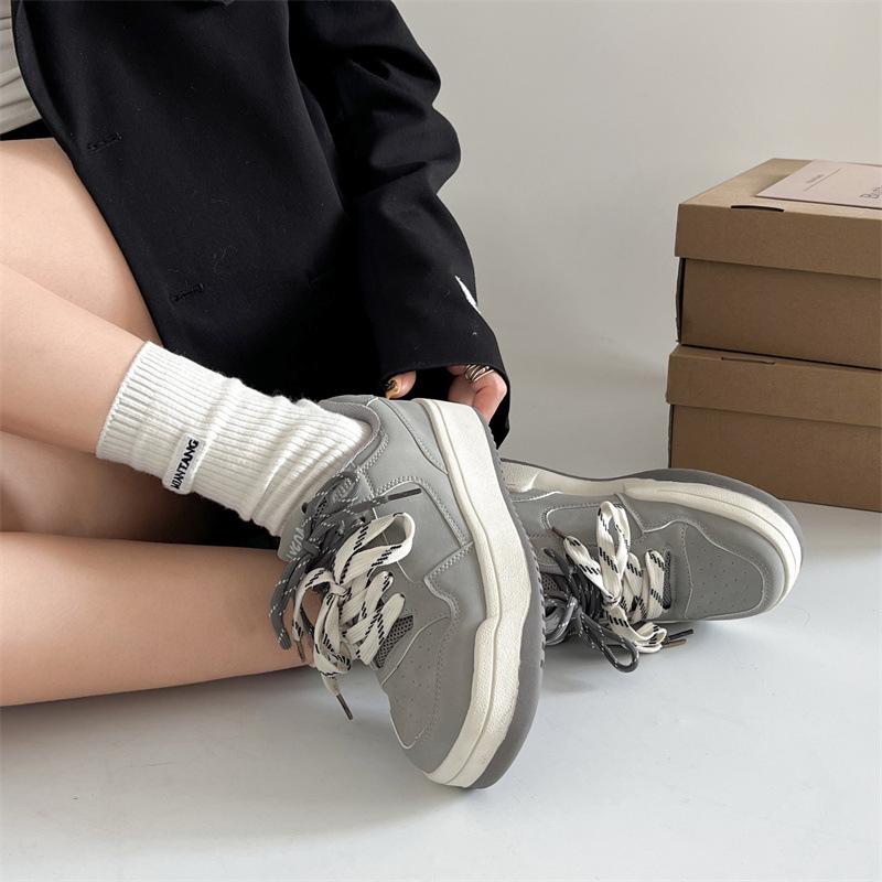 Fashion Casual Retro Versatile Thick Baseplate Shoes Women's 2025 New Spring and Autumn Lightweight Heightening Sports Little White Shoes