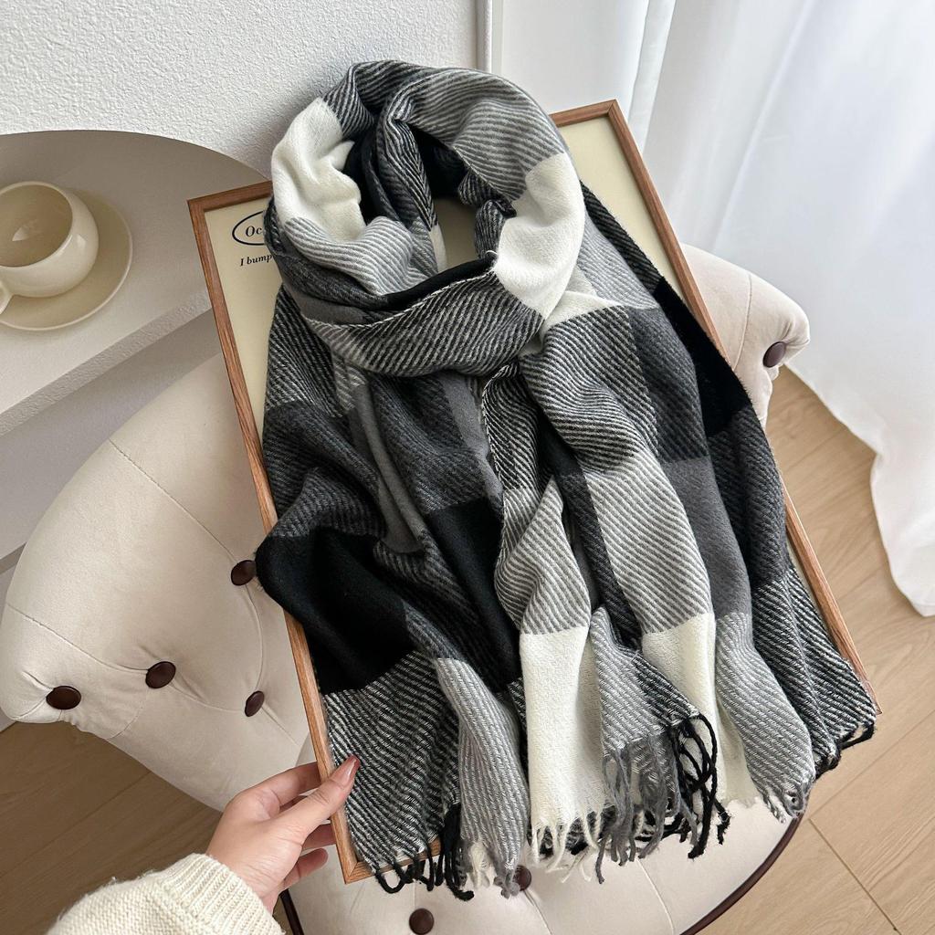 Classic Square Plaid Tassel Shawl - Soft, Skin-Friendly, Warm Neck Warmer for Students and Couples