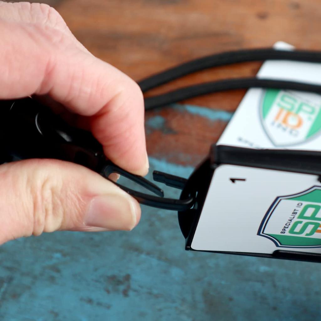 Металлоискатель Specialist ID, безопасный ремешок с держателем для бейджа, отображает 2 карты, двухсторонний, открытый, шнур для разделения лиц, съемный пластиковый зажим, быстросъемный