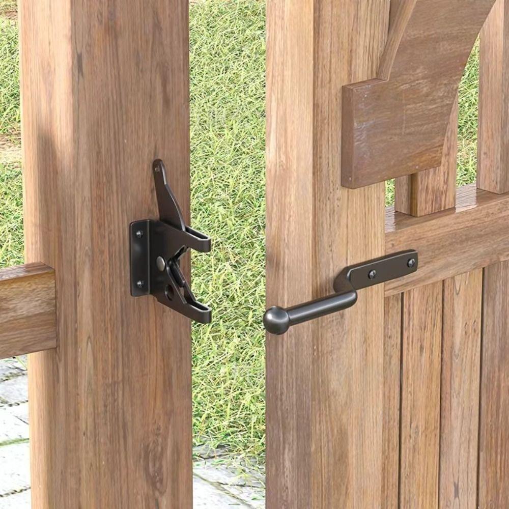 Heavy Duty Fence Gate Lock Carbon Steel Auto Lock Self-Locking Gate Lock Garden Fencing