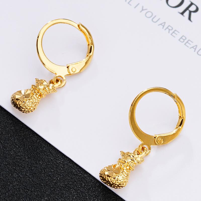 Высококачественные серьги с имитацией песочного золота: Долговечный дизайн кисточек для женщин, трансграничные медные аксессуары