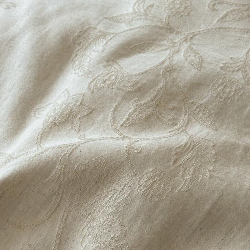POCHME Cotton Linen Jacquard All-Season Comforter