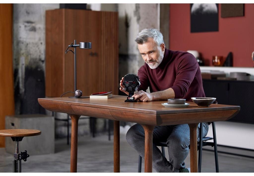 LEGO конструктор Star Wars «Звёздные войны» – Шлем темного десантника (75343)