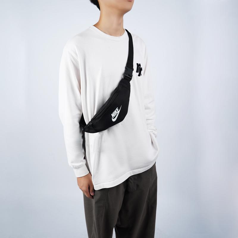 Nike Полиэстеровая поясная сумка маленького размера унисекс черная повседневная DB0488-010