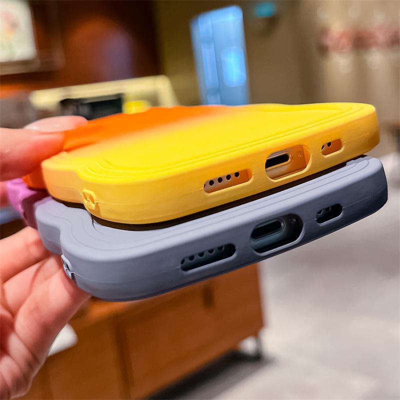 Силиконовый чехол для iPhone - Совместим с iPhone 11, 12, 13, 14 Pro Max, 16, 17; Дизайн с использованием жидкой аэрозольной краски