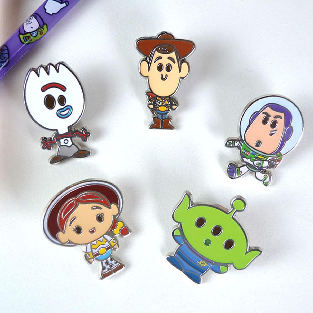 Iknowk Значок с изображением персонажей Disney Pixar, односторонний, 5 видов / Вуди, Базз, Форки