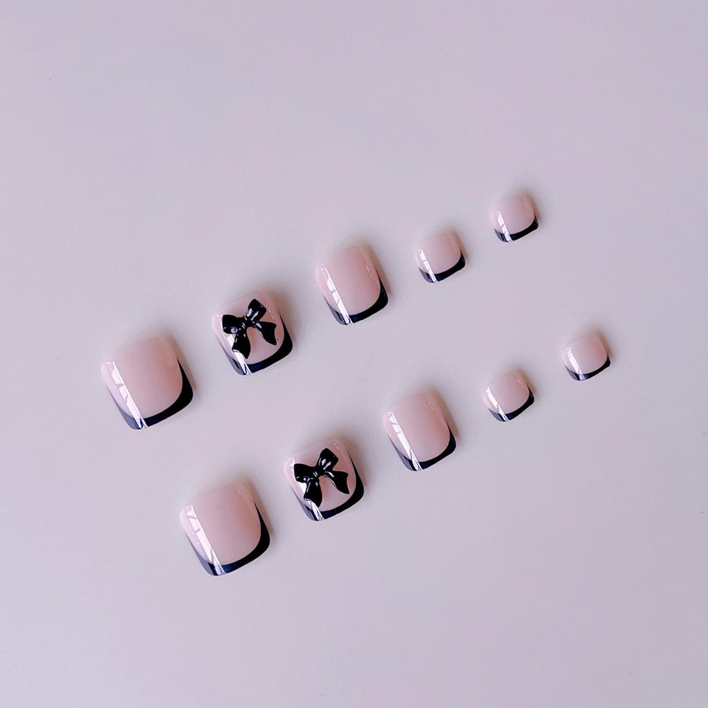 24 шт. Черные французские накладные ногти на пальцы ног, Press On Nails, Короткие квадратные, 3D Черный бант, Декор для ногтей на пальцы ног для женщин, Летний декор, Материалы для ногтей