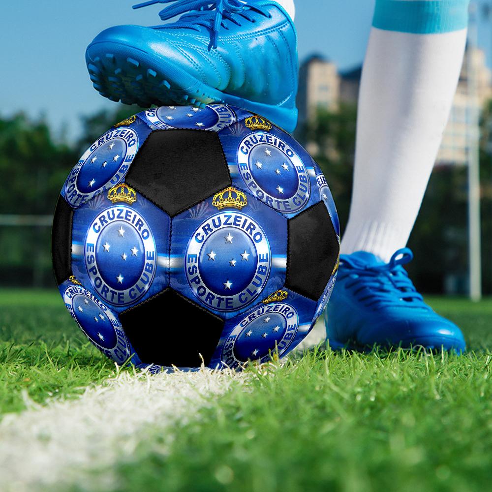 Футбольный мяч Cruzeiro Esporte Clube, разноцветный, подходит для всех возрастов, сшит машинным швом, материал ПВХ, соревновательного качества, прочный и с высоким отскоком