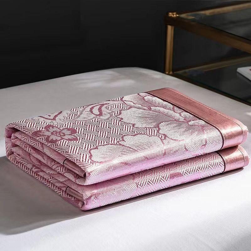 Летний коврик из ледяного шелка с наволочкой. Легко чистящийся складной прохладный спальный коврик. Можно стирать в машине. Наматрасники 90 150 180