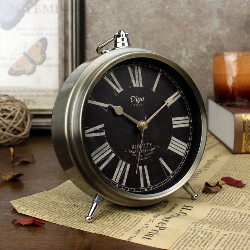 Ретро Простой Студенческий Общежитие Настольный Будильник Металлические Изделия Гостиная Спальня Бесшумный Будильник Домашнее Украшение