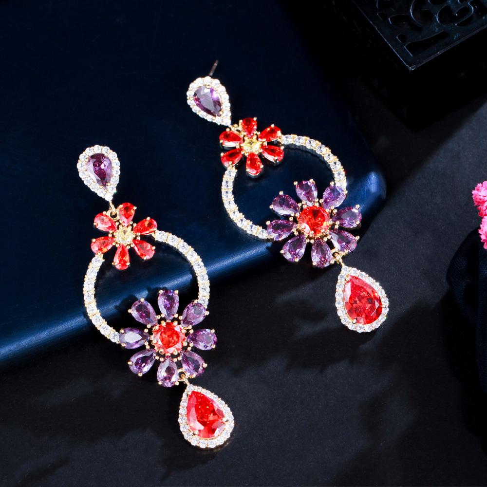 Ювелирные изделия CMM золотого цвета с кубическим цирконием и цветком серьги-капли