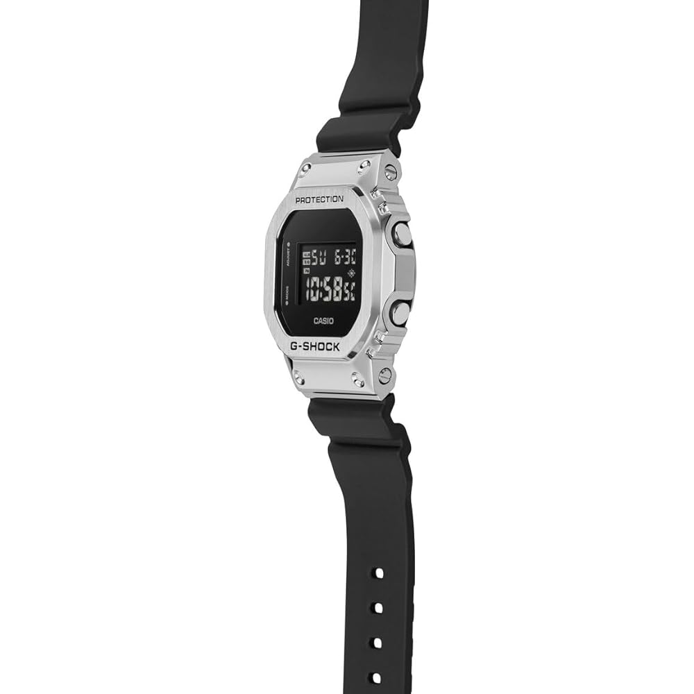Мужские цифровые кварцевые часы Casio G-Shock GM-5600U-1 Черный корпус из смолы Водонепроницаемость 200 м