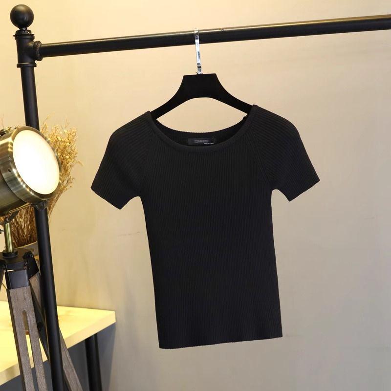 Классическая летняя женская приталенная трикотажная футболка с коротким рукавом и круглым вырезом 2025