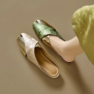 Модные женские полушлепанцы с закрытым носком, летние, из мягкой кожи, с принтом, цветные, квадратный носок, полые, на плоской подошве, женские мюли, новинка