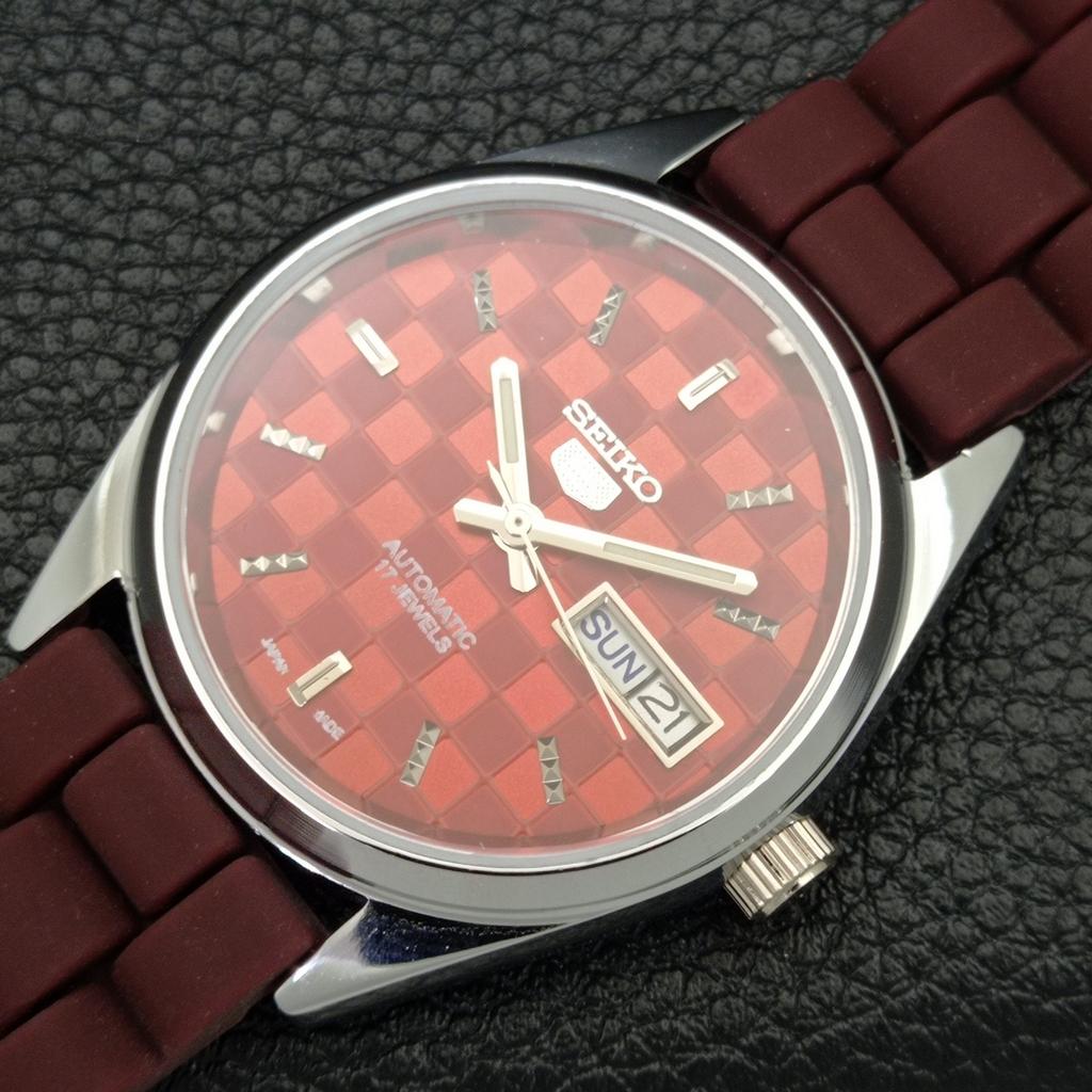 ВОССТАНОВЛЕННЫЕ МУЖСКИЕ АВТОМАТИЧЕСКИЕ ЧАСЫ SEIKO 5 СДЕЛАНЫ В ЯПОНИИ КРАСНЫЙ ЦИФЕРБЛАТ ЗАКАЗНЫЕ a440090-2 QV90-a440090