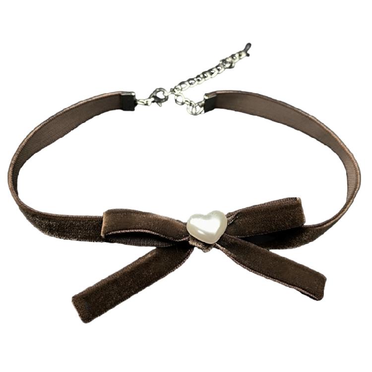 Fashionable Necklace with Bowknot and Heart Adjustable Collarbone Chain Handmade Choker Accessory for Stylish Women