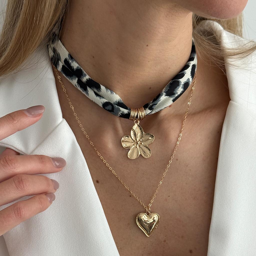 SHIXIN 2Pcs/Set Retro Flower Love Heart Pendant Necklace for Women Elegant Leopard Pattern Chiffon Fabric Choker Party Jewelry