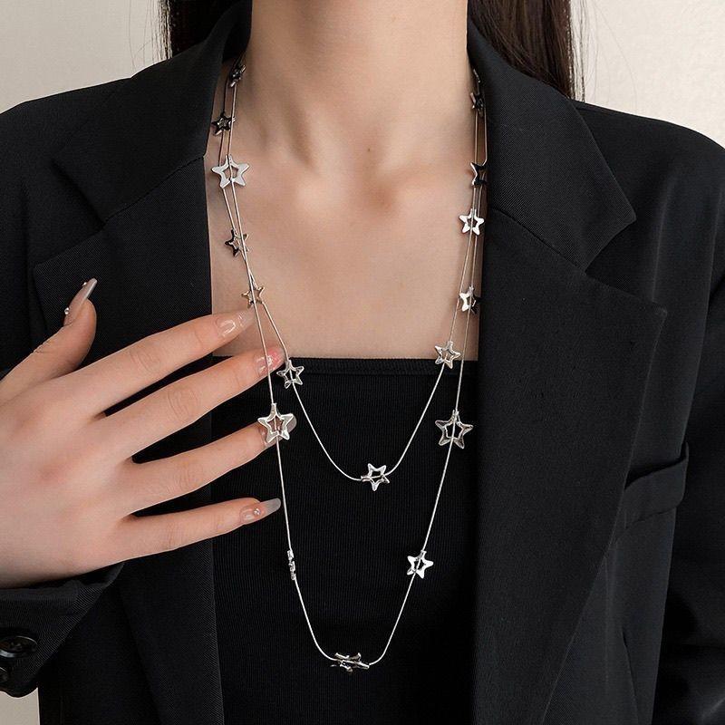 Y2K Metallic Star Necklace for Men Women Hollow Double Layer Stackable Design Sweater Necklace Punk Fashion Party Jewelry Gifts