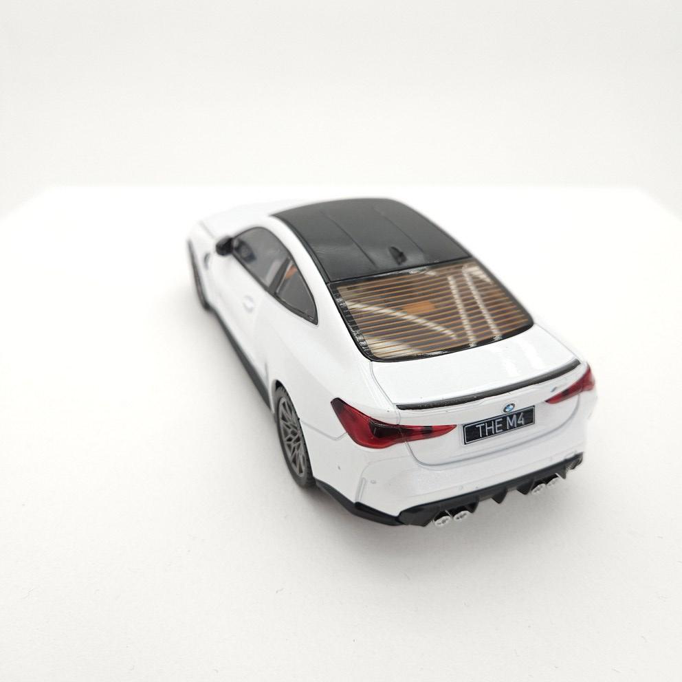 1:24 Модель автомобиля BMW M4 литая - Белый