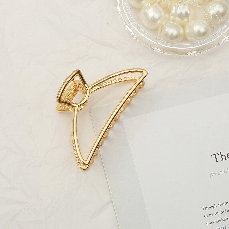 Korean Geometric Metal Hair Claw Clamp Ponytail Hair Crab Moon Shaped Hairpin Solid Color Hair Clip Women Hair Style Accessories