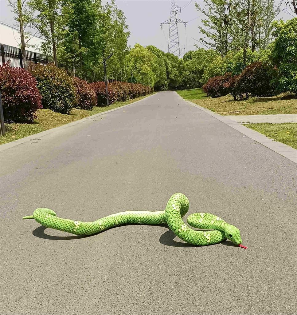 Large Golden Python Water Snake Plush Toy - Realistic Snake Ornament Prank Gift for Adults