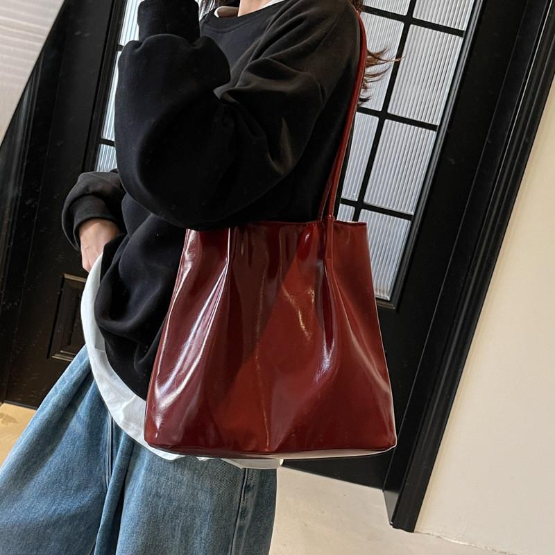 Chic Korean Style Minimalist Shoulder Bag For Women With Spacious Capacity In Black Wine Red Red And Coffee Color Great For Daily Use