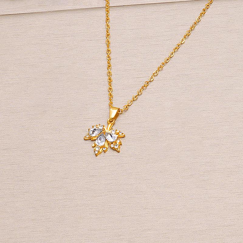 Autumn Maple Leaf Pendant Necklace - High-End Niche Design for Women