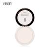 VIBELY Setting Powder — это высокопигментированная, маскирующая и осветляющая пудра, которая долго держится, устойчива к поту и не смывает макияж.