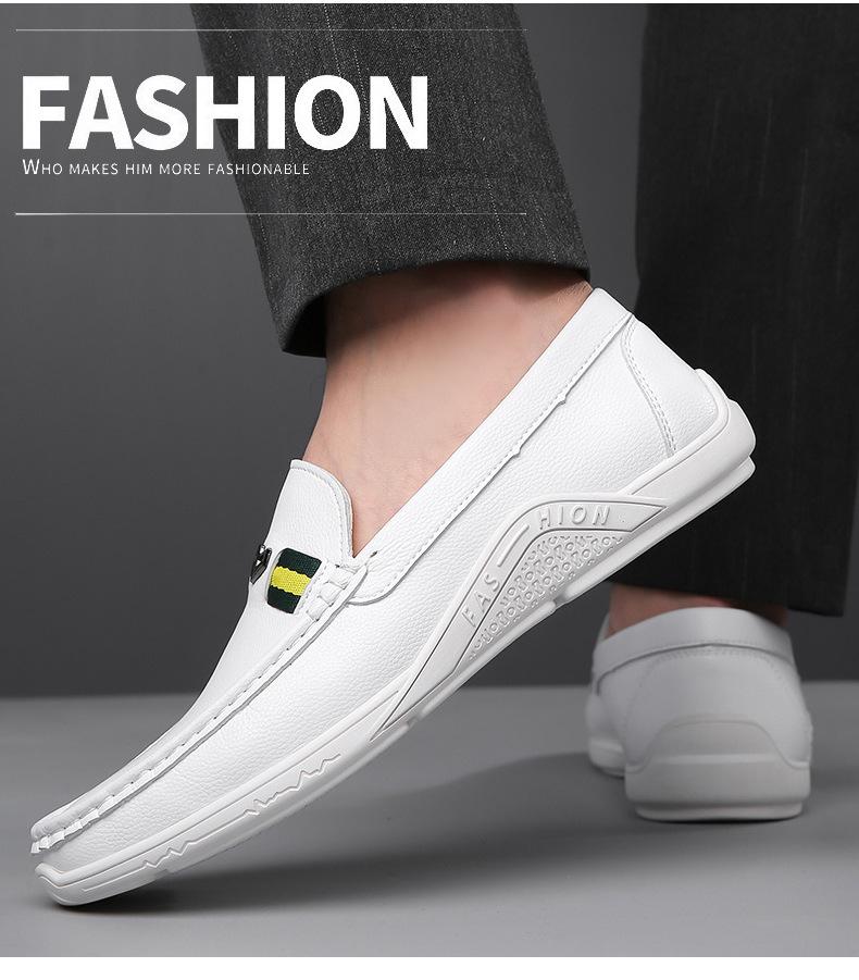 Новые туфли для мужчин Кожаные повседневные туфли Весна Лето Белые туфли на плоской подошве Молодежные уличные легкие классные мокасины без застежек