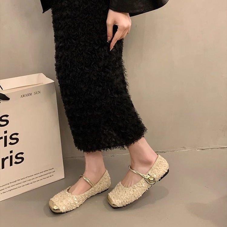 Fashion Casual Woman Shoe Square Toe Metal Chain Female Footwear Low Heels Pearl Decorateion Soft Retro Buckle Dress Beading New