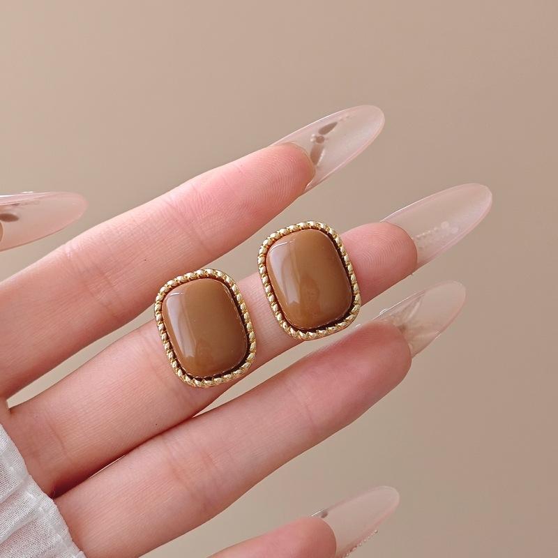 Geometric Pattern Retro Coffee Color Square Stud Earrings for Women Wedding Jewelry Boucles D'oreilles Valentine's Day Gift