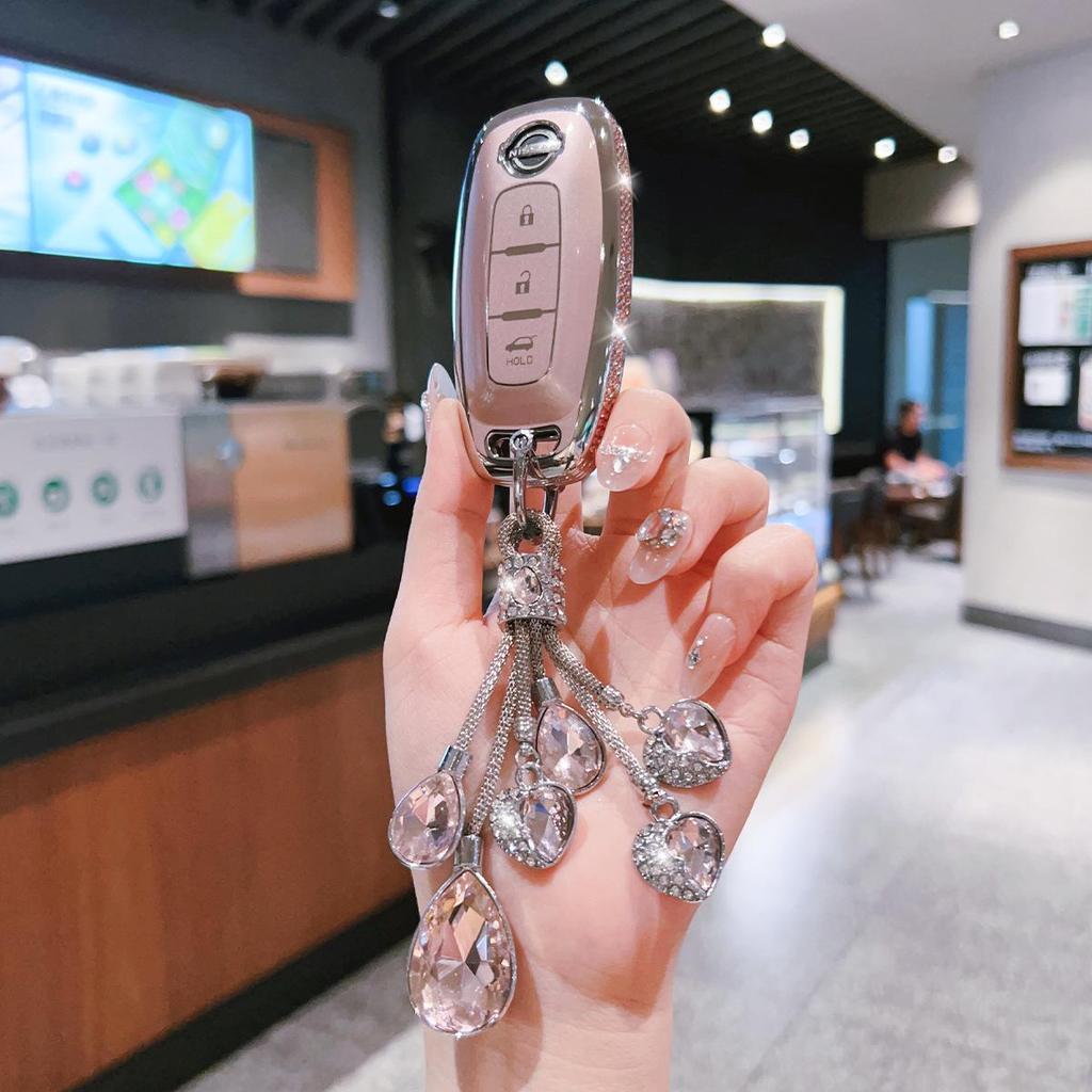 Подходит для 25 моделей Nissan Sylphy - 14-го поколения, настоящая версия, и 23 моделей Enjoy Edition, чехол и цепочка для ключа