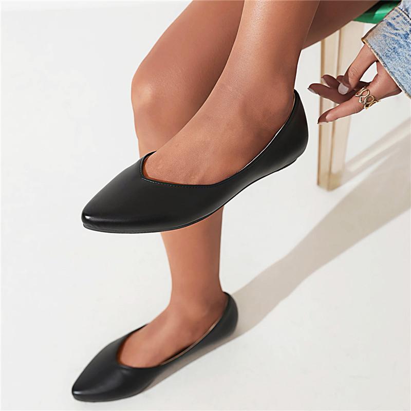 Women's Flat-soled Single Shoes Spring and Summer Pointed Shallow Mouth Large Size Casual Low-top Shoes