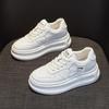 Женские белые кожаные кроссовки 2025 года: Увеличивающие рост, толстая подошва, модные и универсальные для повседневных занятий спортом и студентов