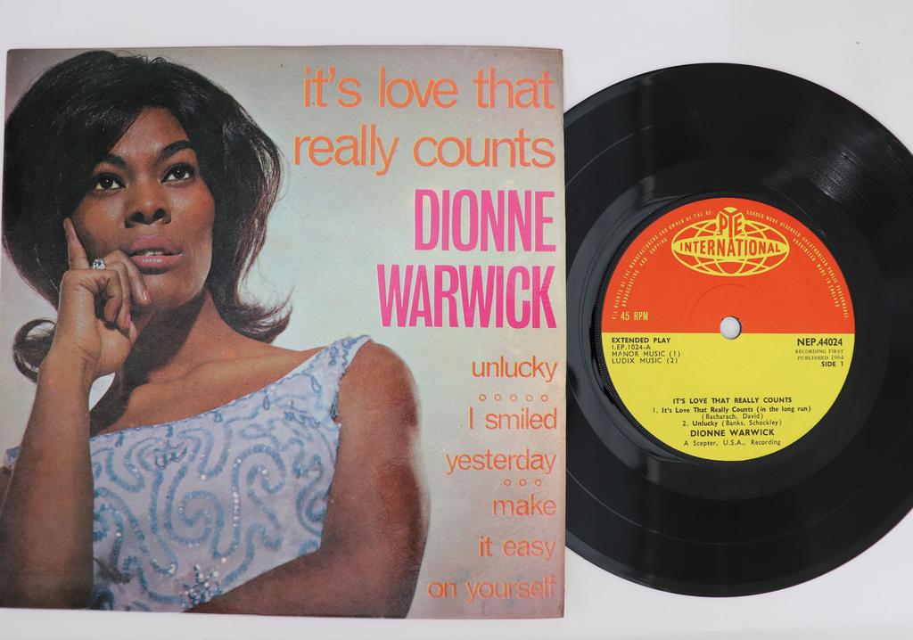 7-дюймовая пластинка DIONNE WARWICK Its Love That Really Counts Unlu NEP44024 PYE INTERNATIO 1964 UK СоулФанк Б/У