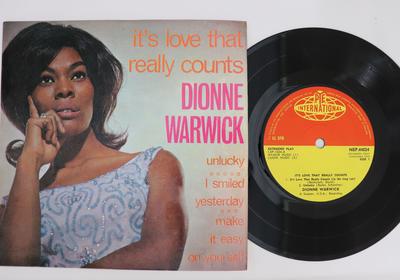 7-дюймовая пластинка DIONNE WARWICK  Its Love That Really Counts  Unlu NEP44024 PYE INTERNATIO 1964 UK СоулФанк Б/У