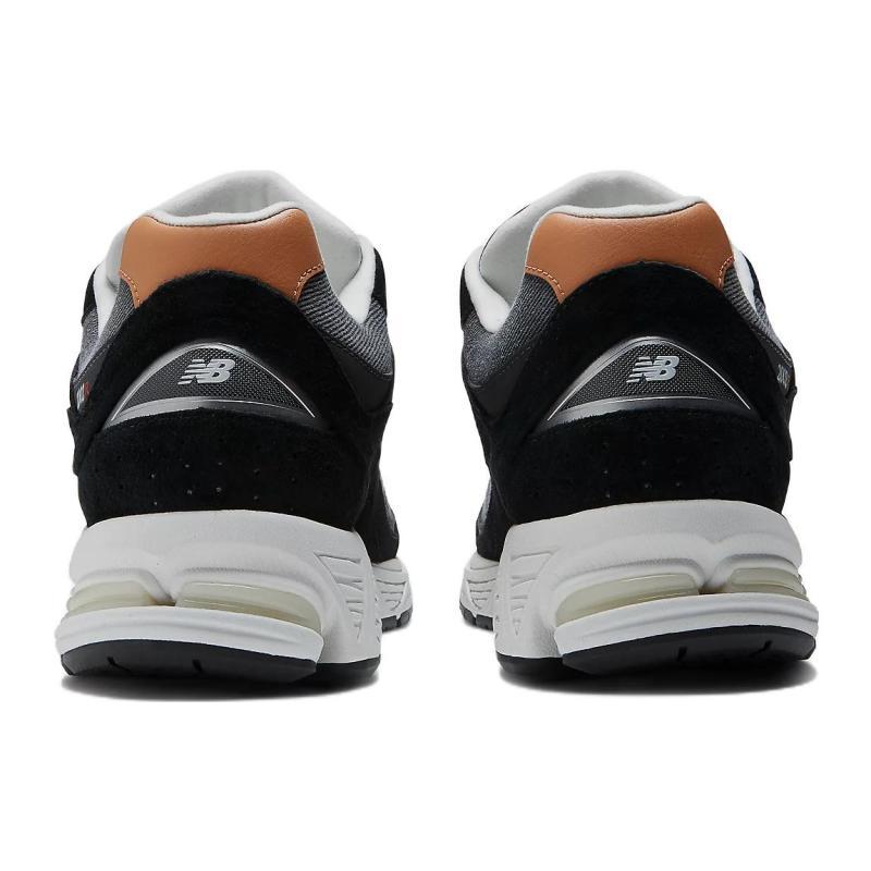 New Balance Кроссовки 2002R Черный Сепия M2002REB