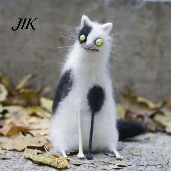 Soft Palm-sized Decor Wool Felt Familiars Quirky Handmade Ornaments Whimsical Cat/Opossum Playful Shelf Dolls Collectible Animal Figurine for