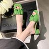 Квадратная головка классные тапочки женские летние 2025 новая корейская версия сказочный стиль толстый каблук складки наружная одежда одно слово классные тапочки большой размер