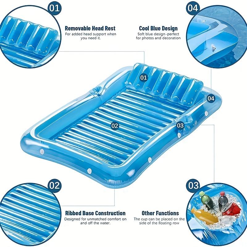 Открытый пляж с водяной кроватью, плавающим плотом, надувным креслом