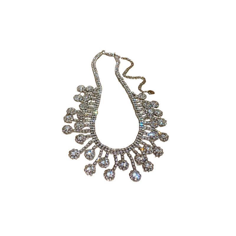 Diamond fringed earrings necklace dress wedding dress versatile exquisite collarbone chain high sense light luxury temperament jewelry