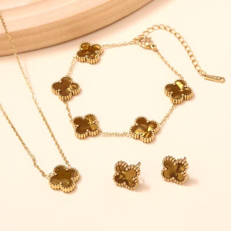 Комплект из 3 шт., ожерелье с клевером, женская титановая сталь, не выцветающая, модная универсальная цепочка на ключицу, браслет, серьги